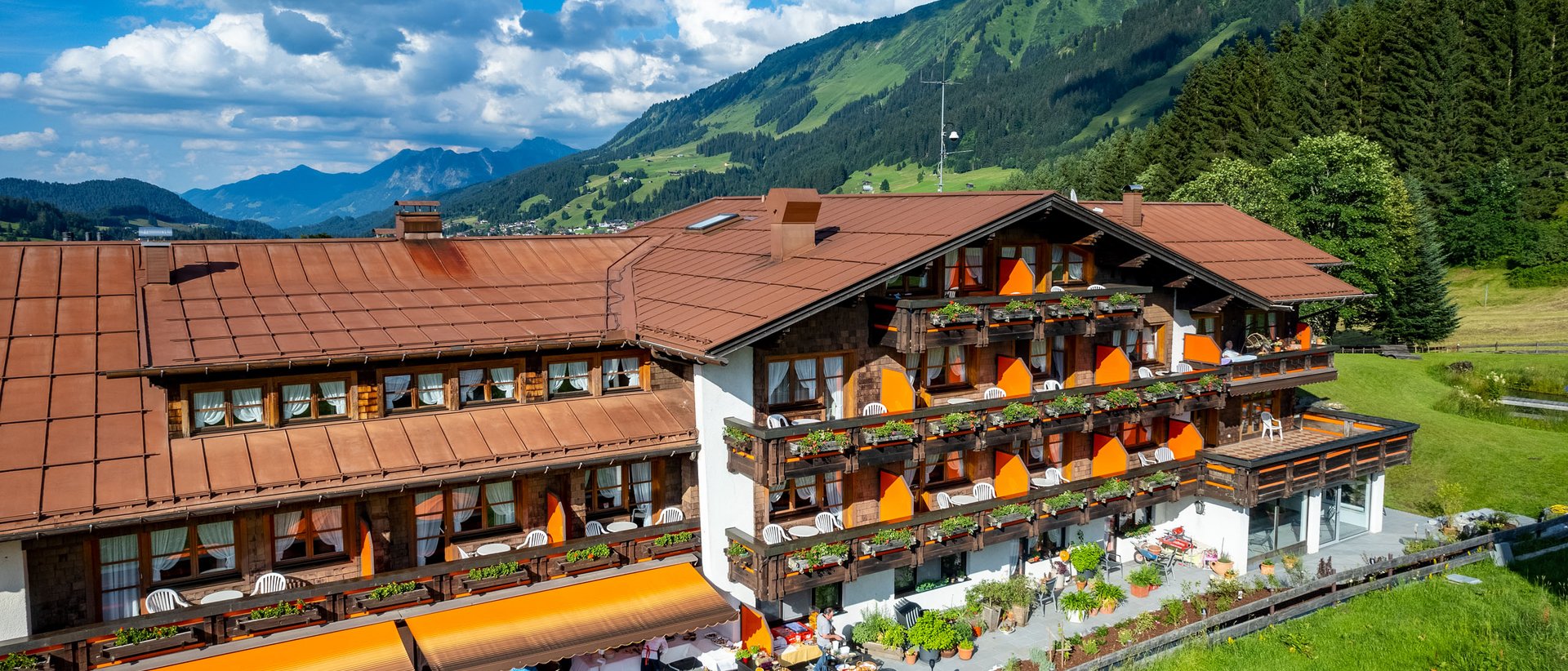 Adults only: unsere Philosophie und Geschichte Adults only: unsere Philosophie und Geschichte